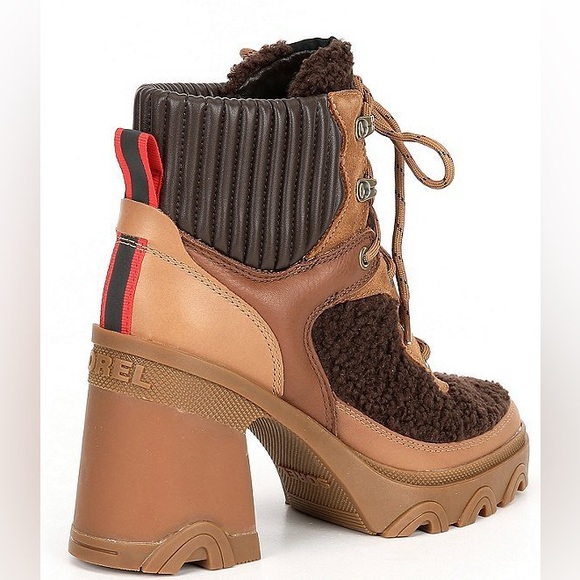 Brex Heel Cozy Lace Up Boots - Picture 3 of 4